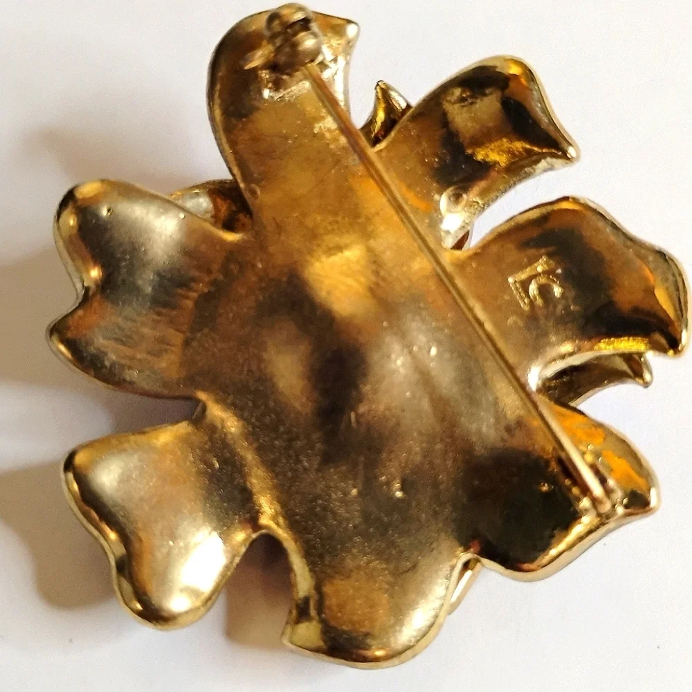 Vintage Signed Liz Claiborne Gold Tone Rhinestone Signed Flower Brooch‎